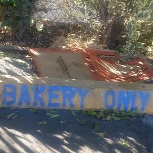 How cute like anyone pays any attention to this