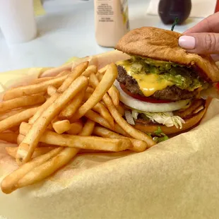 Avocado Cheeseburger