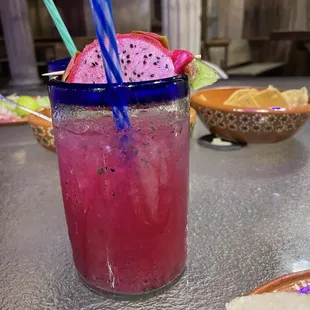 Dragonfruit mojito