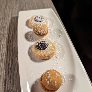 Almond cookies - just the right bite of sweetness for dessert