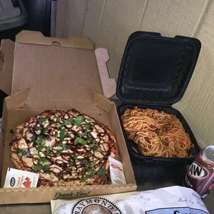 Lammisa pizza and Spaghetti with Meat