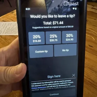 Suggesting tip based on the old original which was more due to a mistake they made. Seems a bit unfair to the customer.