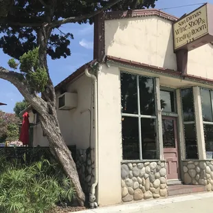 San Dimas Wine Shop