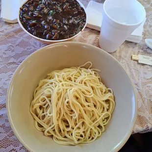 Black bean sauce noodles