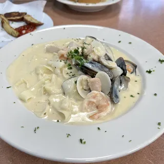 7 Seas Pasta