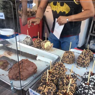 Amazing Caramel Apples