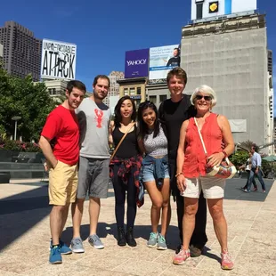 A group photo in Union Square after The Original SF Native Tour.