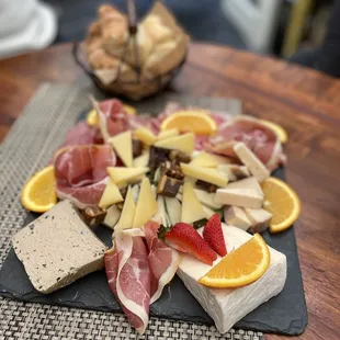 Cheese and Charcuterie Tray with 3 Cheese and 3 Meat