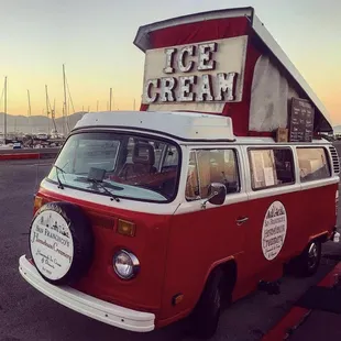 The Cream Machine: Ice Cream bus - Saturday and Sunday in the Marina Green