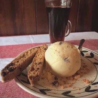 Cantuccini ice cream