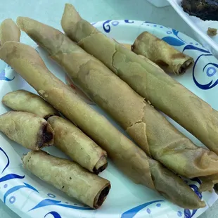 Lumpia and asparagus
