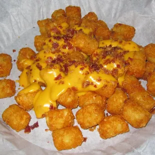 Cheese &amp; Bacon Tator Tots - BEST TOTS EVER