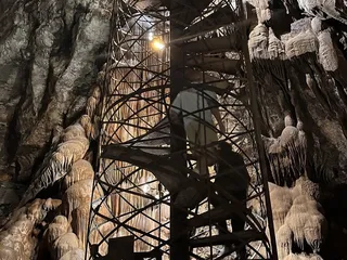 Moaning Caverns Adventure Park