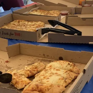 Breadsticks-Cheesy Garlic