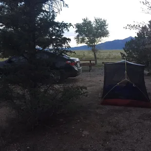 Close2park,quiet, beautiful views! Only 19$ for a tent. best part was the super sweet couple running the place. Just loved them.