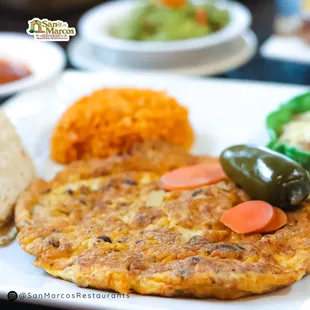 Get your Brunch 
Delicious Chorizo con huevo. (Mexican sausage and eggs)
.
#mexicanrestaurantnearby #mexicanfood