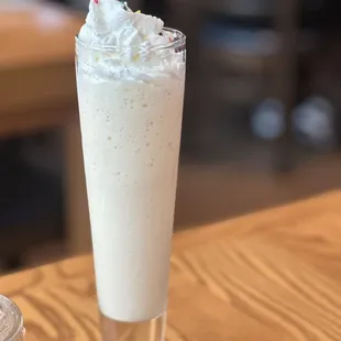 Vanilla milkshake