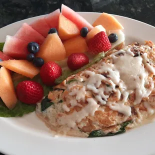 Low Cal Omelette: Egg Whites with Chicken, Spinach, Mushrooms, Garlic, and Jack Cheese.