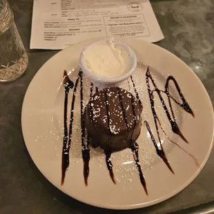 Flourless chocolate cake