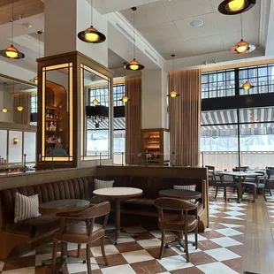 Interior European Chic