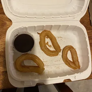 Churros w/ chocolate sauce