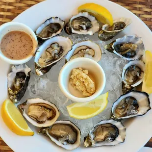 Weekend special - a dozen oysters for $21.95! w/horse raddish dipping sauce