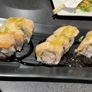 Baked salmon roll