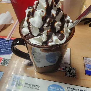 BEST HOT CHOCOLATE I&apos;VE HAD IN A LONG TIME! Pricey but it has MARSHMALLOWS!!!