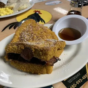 Crunchy French Toast Dip with Bacon and Fried Egg! Yum!