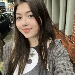 Julia T.