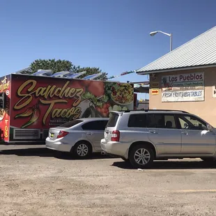 The establishment.  Right next to Los Pueblos Market.