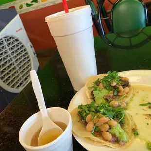 Tacos de cabeza y agua de tamarindo   Best tacos in Corona!
