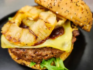 Veggeez Plant Based Eatery