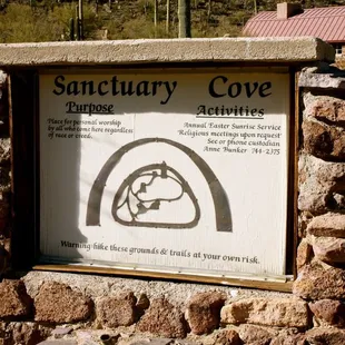 Sanctuary Cove signage.