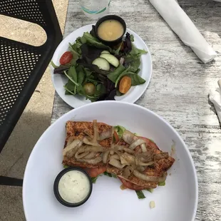 Mahi mahi (no bun) sandwich with a side salad.