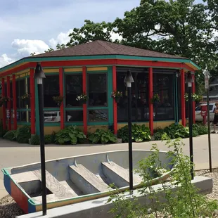 back of the restaurant overlooking the lake