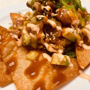 Tuna nachos