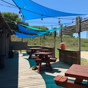 Outdoor seating and leisure