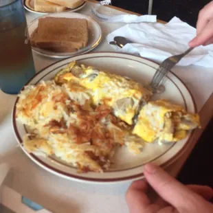 Mushroom &amp; cheese omelette