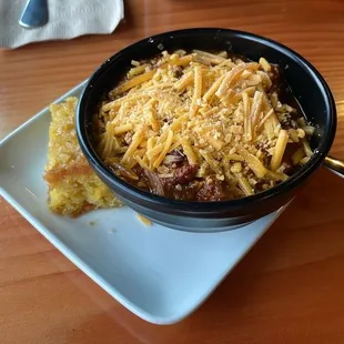 Chili and jalapeño cornbread