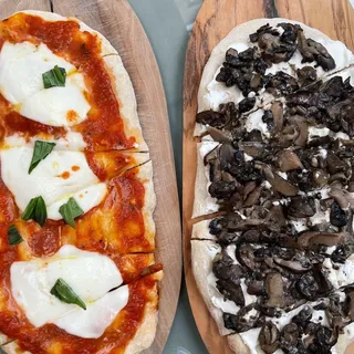 Traditional Margherita Pizza