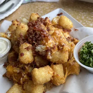 CHEDDAR BACON TOTS