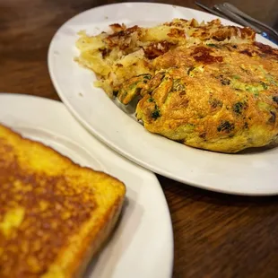 Sander&apos;s Omelette with French toast