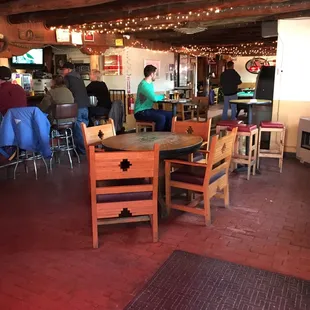 Best dive bar in Corrales! Enjoying the friendly company and great drinks!