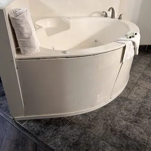Broken tub