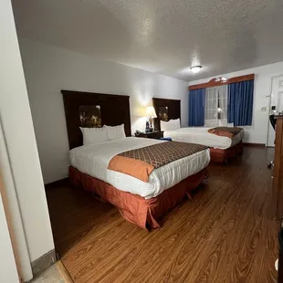 Queen Bedroom nice and clean