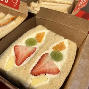 Fruit sando