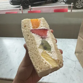 FRUIT SALAD CREAM SANDO