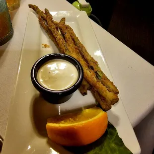 Fried fresh esparragus