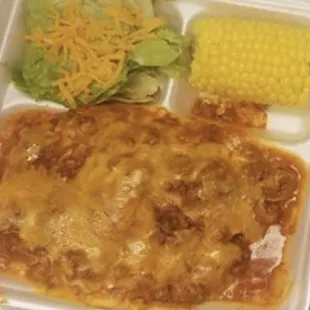 Lasagna lunch plate
